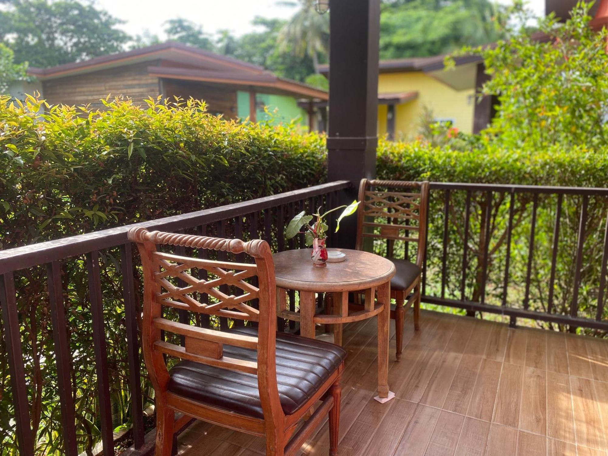Coconut Lanta Resort @Klong Dow Beach Krabi Exterior photo