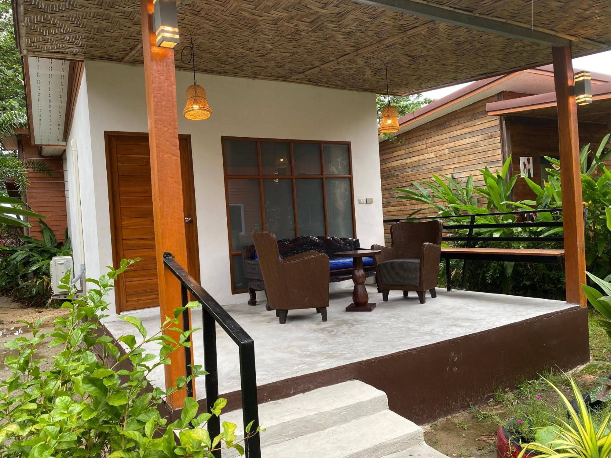 Coconut Lanta Resort @Klong Dow Beach Krabi Exterior photo